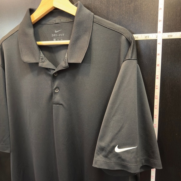 Nike Men's Black Golf Polo Shirt - Picture 3 of 6